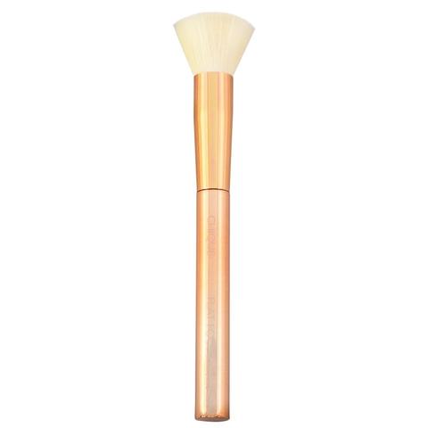 Chique Flat Foundation -