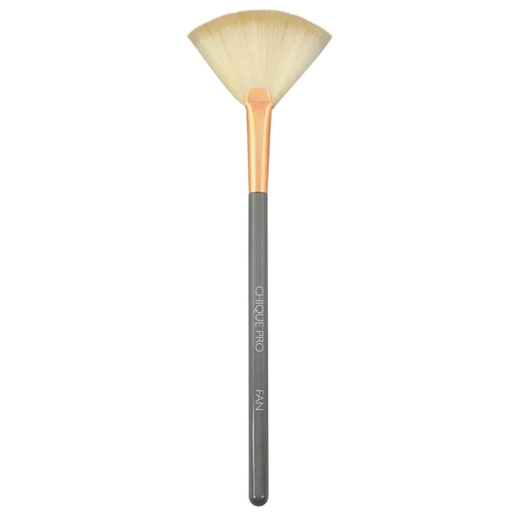 Chique Fan Brush - Brocha Abanico